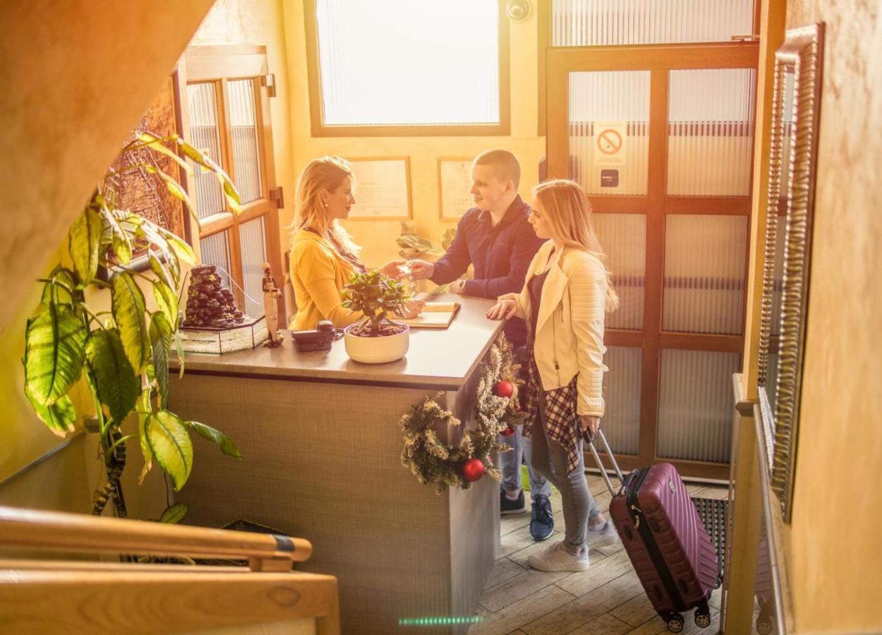 Apartmani Dama Novi Sad Bagian luar foto